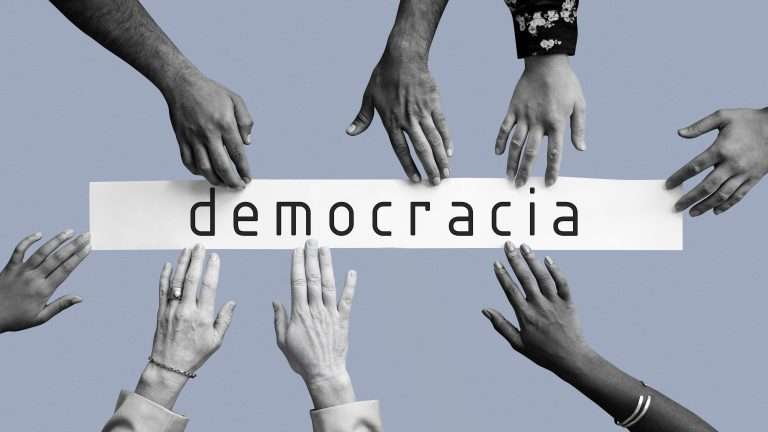Ilustração com mãos apontando para a palavra “democracia”.